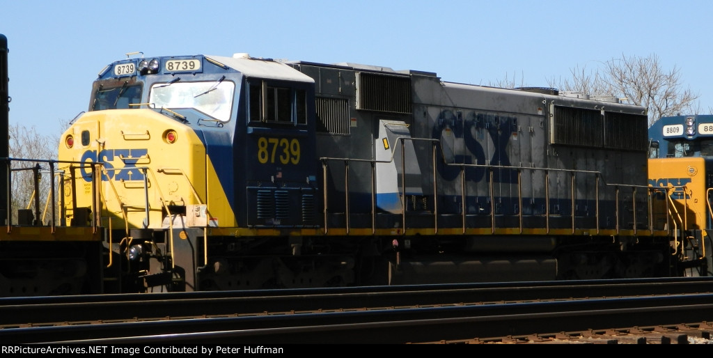 CSX 8739